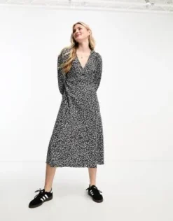 Monki - Vestito Midi A Maniche Lunghe Con Scollo A V Nero Con Stampa Prato Multi