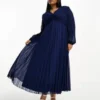 ASOS DESIGN Curve - Vestito Midi Blu Navy A Pieghe Con Scollo Profondo