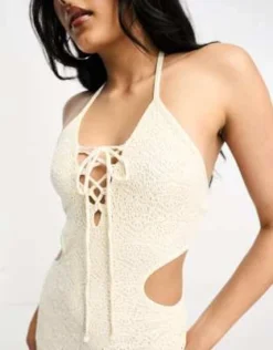 Bershka - Vestito Con Gonna Al Polpaccio All'uncinetto Allacciato Al Collo écru -Vendite ASOS Maternity || RIVER ISLAND || Monki 205214571 3