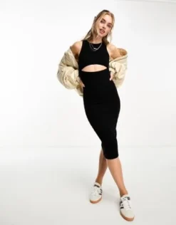 PULL & BEAR Pull&Bear - Vestito Midi Con Scollo A Vogatore Nero Con Cut-out