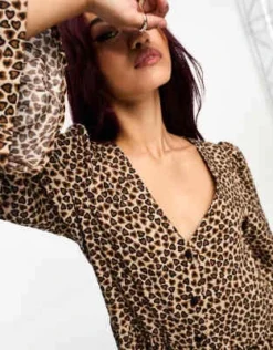 Monki - Vestito Stile Grembiule A Maniche Lunghe Con Stampa Leopardata -Vendite ASOS Maternity || RIVER ISLAND || Monki 205234369 3