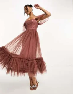 Lace & Beads - Vestito Marrone Rosato A Spalle Scoperte Stile Corsetto Con Volant E Gonna Al Polpaccio